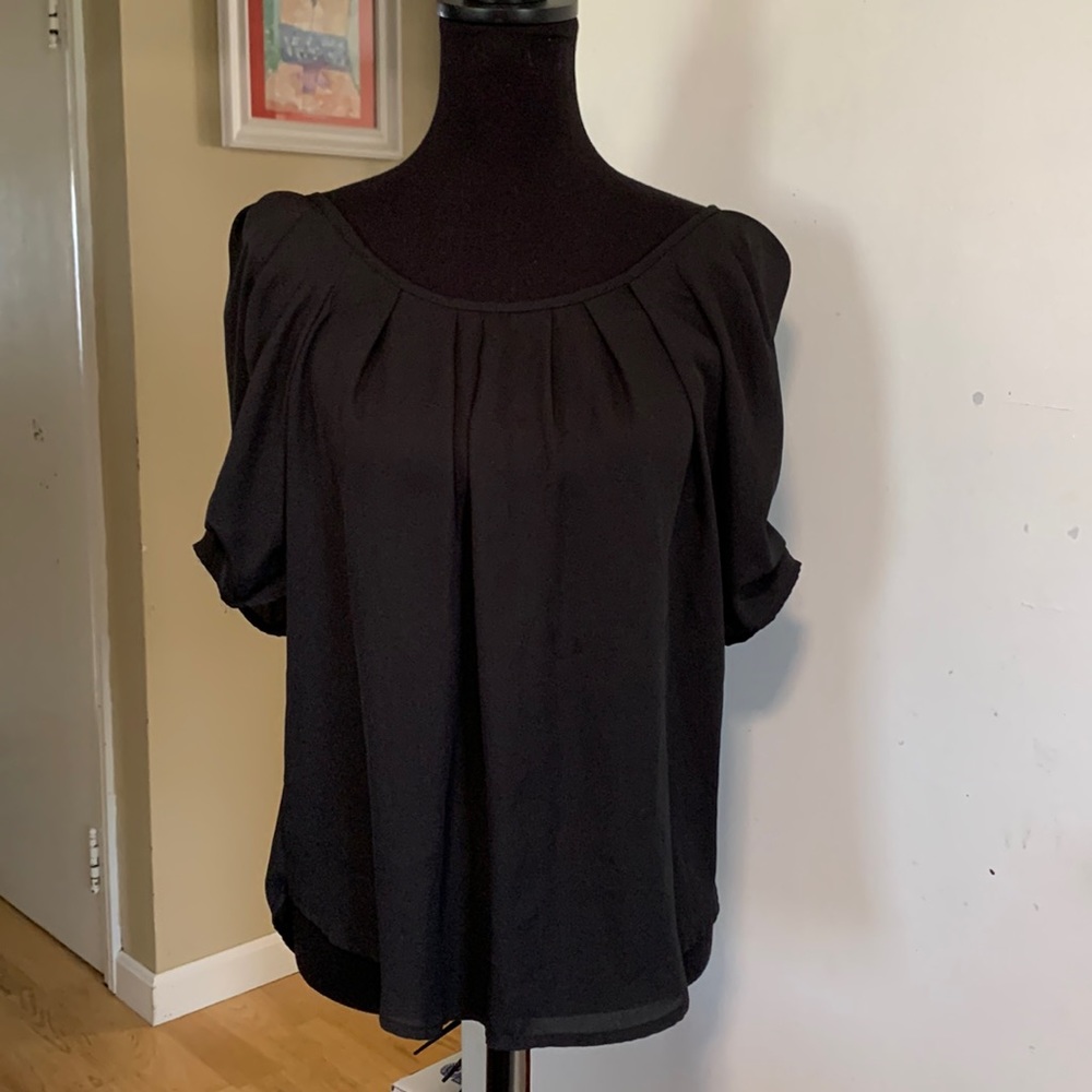 American Dream - Misses / juniors sheer off shoulder top Black size L